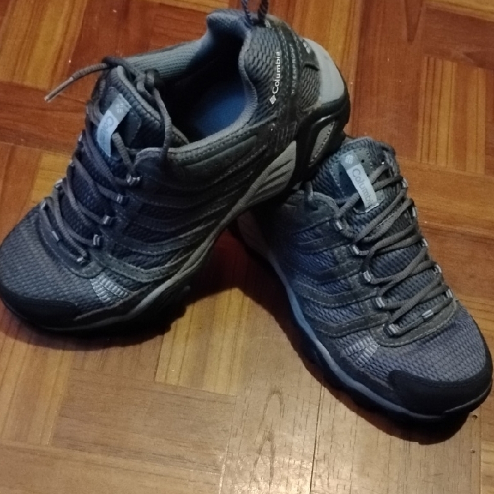 Columbia Gray Cozy Knit Sneakers